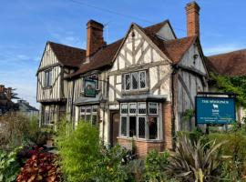 The Woolpack Inn，位于科格索尔的酒店