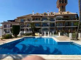 Andalusialaistyyppinen, 3 makuuhuoneen asunto Casa Zarina, Puebla Aida, Mijas