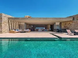 Private Five Br Luxury Peaceful Mylo Villa W Two Pools Close to Mylopotas Beach