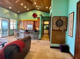 Private Oceanfront Escape: Kayaks, Sunsets, Coral!