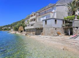 Apartments by the sea Brist, Makarska - 15465，位于布里斯特的酒店