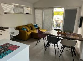 Ferienhaus am Quendorfer See, Nr. 26，位于许托夫的酒店