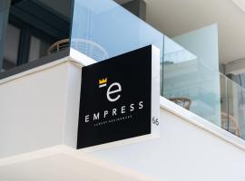 Empress Luxury Residences，位于沃洛斯的海滩短租房