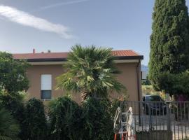 B&B Villa lucia，位于圣欧费米亚拉默齐亚的酒店