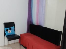 Budget Friendly Transient in Valley Golf，位于Cainta的酒店