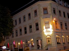 Traditionsgasthaus Goldener Löwe Riesa Restaurant & Pension，位于里萨的酒店
