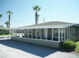 Cottages Christian Retreat，位于巴拿马城海滩的酒店