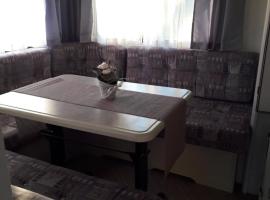 Rossu haagissuvila，位于Saksa的酒店