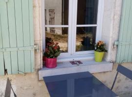 LA Vinee Gîte max 8 pers, maison familiale，位于Lain的酒店
