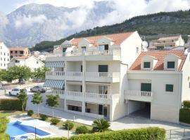 Apartments by the sea Promajna, Makarska - 17160，位于普罗马尼亚的酒店