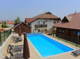 Apartments and rooms with a swimming pool Grabovac, Plitvice - 17514