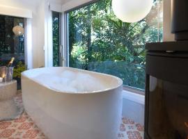 Lovestone Cottages Montville，位于蒙特维尔的酒店