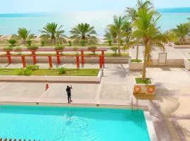 موج البحر ابراج الشاطئ مدينه الملك عبدالله الاقتصاديه عوائل فقط