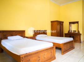 Wisma Citra Metro Mitra RedDoorz，位于Banjarjo的酒店