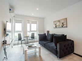 Cozy Penthousestudio Cityview W12，位于布加勒斯特的酒店