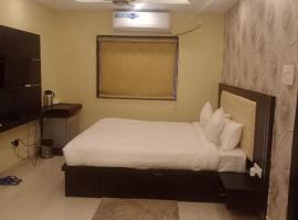 Hotel Geetanjali Paradise By WB Inn，位于Jhalpo的酒店