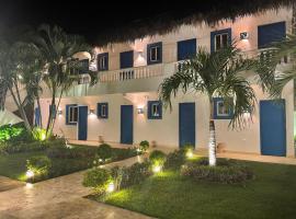 Nuovo Hotel Playa Catalina，位于拉罗马纳埃利奥尼奇奥梅赛德斯体育中心附近的酒店