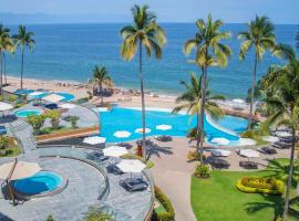 Sunset Plaza Beach Resort Puerto Vallarta All Inclusive，位于巴亚尔塔港的带热水浴缸的酒店