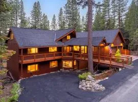 Expansive Tahoe Escape with Hot Tub Ski and Hike
