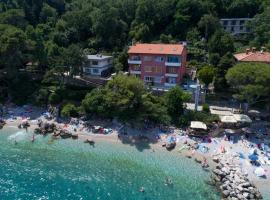 Rooms by the sea Moscenicka Draga, Opatija - 18473，位于莫什尼卡德拉加的旅馆