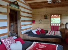 Chalet cocooning pleine nature，位于Montmorot的家庭/亲子酒店