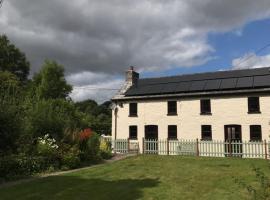 Cobblers Cottage in Brecon Beacons，位于布雷肯的酒店