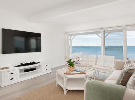 The Beach Shack on Wanda - Brand New Beachfront Luxury，位于萨拉曼德湾的乡村别墅