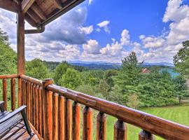 River Access and Game Room Piney Creek Cabin!，位于Piney Creek的酒店