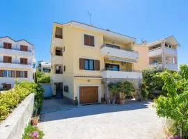 Apartments with a parking space Punat, Krk - 19318