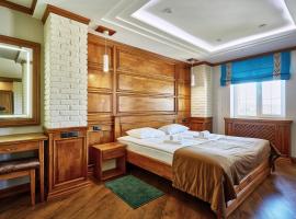 塔拉斯布巴酒店，位于卡缅涅茨-波多利斯基的酒店