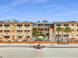 Page Terrace Beachfront Hotel，位于圣徒皮特海滩的酒店