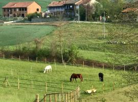 Appartamento in cascina -la cascinetta di Ali-，位于Roatto的公寓