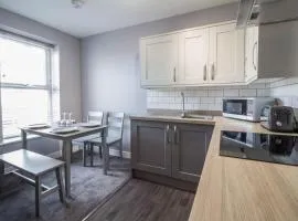 Beautiful 4 Berth Seaside Apartment In Great Yarmouth, Norfolk Ref 99006s