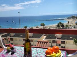 LAS VISTAS APARTMENT, OCEAN VIEW, 2 BEDROOMS & FREE WIFI，位于阿罗纳的酒店