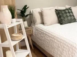 London Property Apartments for up to 6, next to Big Ben & London Eye