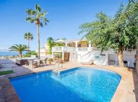 Villa with Private Pool, Jacuzzi & 360° Sea Views