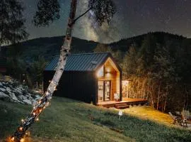 Czill-Lokum- klimatyczna chata w Beskidach z balią i sauną