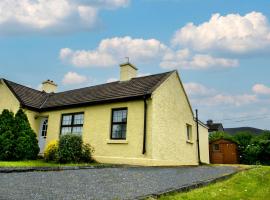 Garden Holiday Cottage by Trident Holiday Homes，位于ClogheenMitchelstown Cave附近的酒店