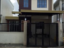 Budget Home in Iloilo Staycation At 8 Pax，位于Oton的度假屋