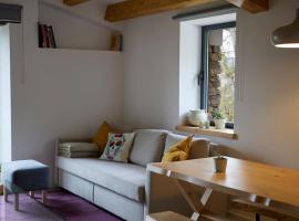 Flora y Fauna playa y bosque Ideal teletrabajo，位于Faedal的酒店