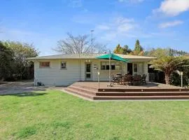 Pukeko Lodge - Tūrangi Holiday Home