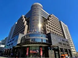尊爵大饭店，位于桃园市桃园机场 - TPE附近的酒店