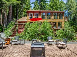 Sunrise Mountain Retreat，位于Cazadero的酒店