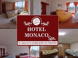 Hotel Mónaco de Fusa，位于富萨加苏加的酒店