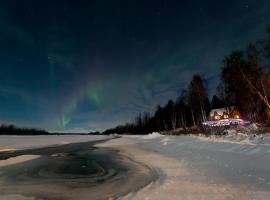 Susitna River Lodging, Suites，位于塔尔基特纳的山林小屋