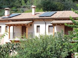 Molino de La Médica Casa Rural de Lujo en Gredos，位于坎德莱达的乡间豪华旅馆