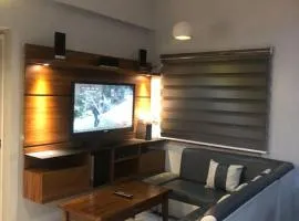 3BR 70sqm Free internet, Penthouse unit in Ermita, Manila near US Embassy