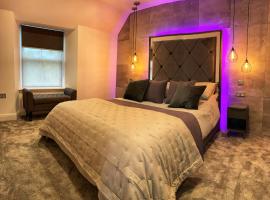 Laburnam Villa - Luxury 4 bedroom accommodation in the heart of Killin，位于基林的度假屋