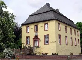 Charmante Ferienwohnungen auf Reitstall Wasserburg Anstel - ein Ort zum Wohlfühlen und Entspannen