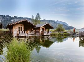 高尔夫－尤恩德莫亚里霍夫运动旅馆，位于瓦尔赫湖的滑雪度假村